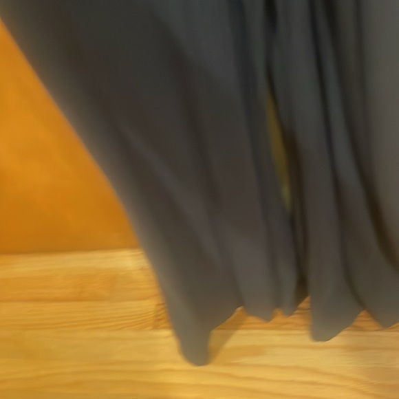 Roxy navy blue jumpsuit with cap sleeves and wide legs. - Picture 3 of 4